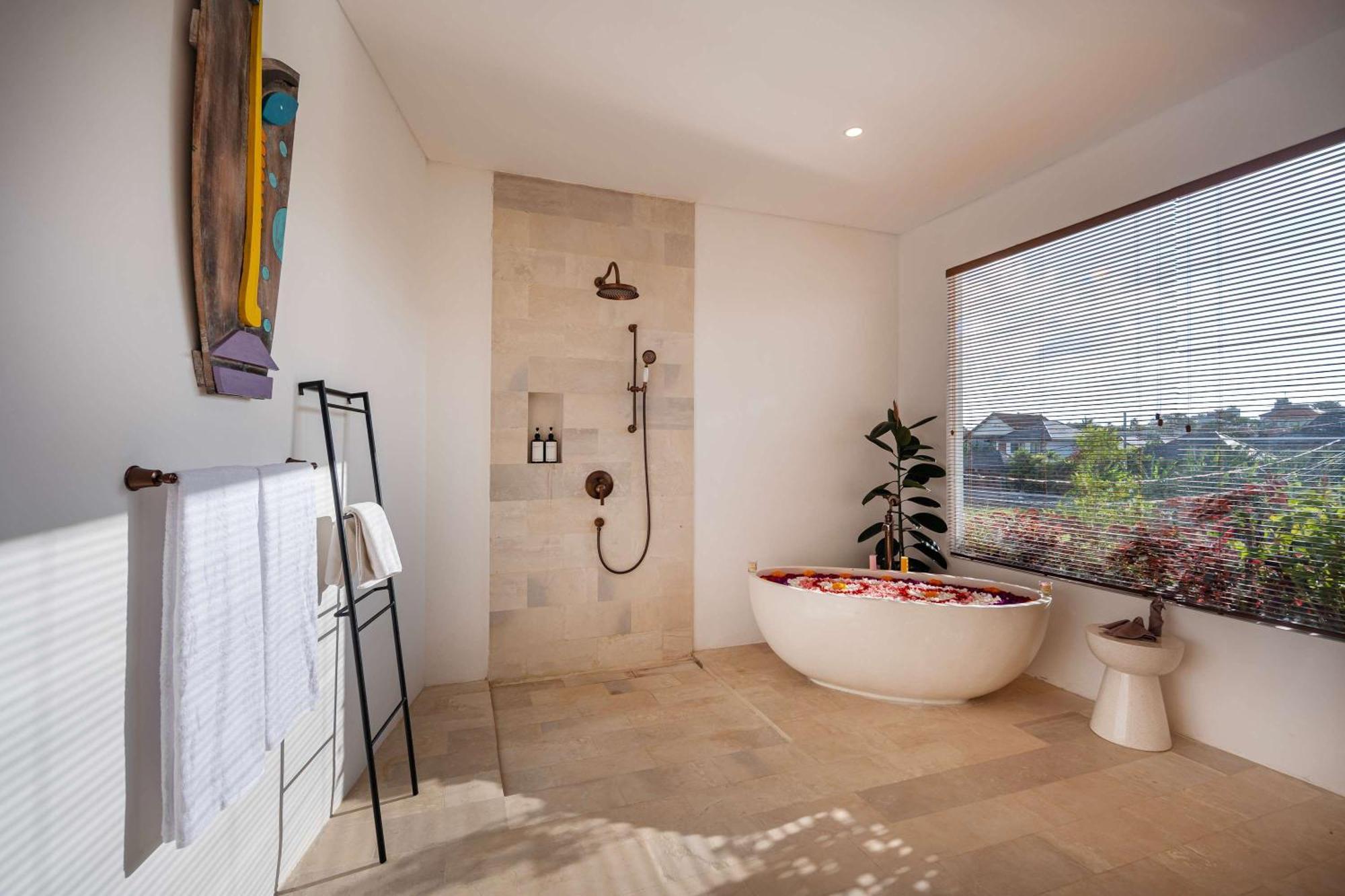 Soluna Luxury 4bd With Pool & Zen Vibes Rumah liburan Seminyak (Bali)